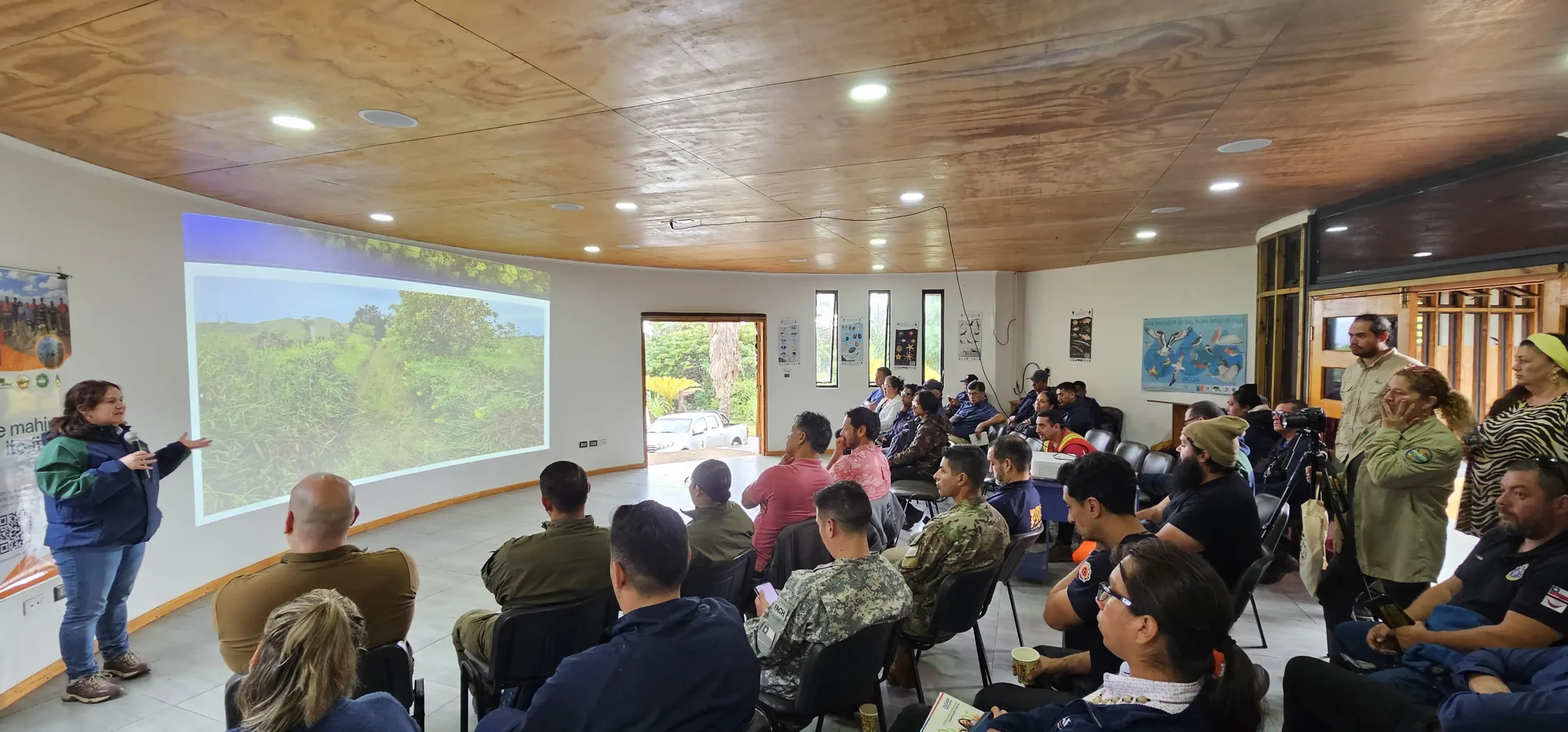 Demostración de técnicas para el manejo controlado del fuego.